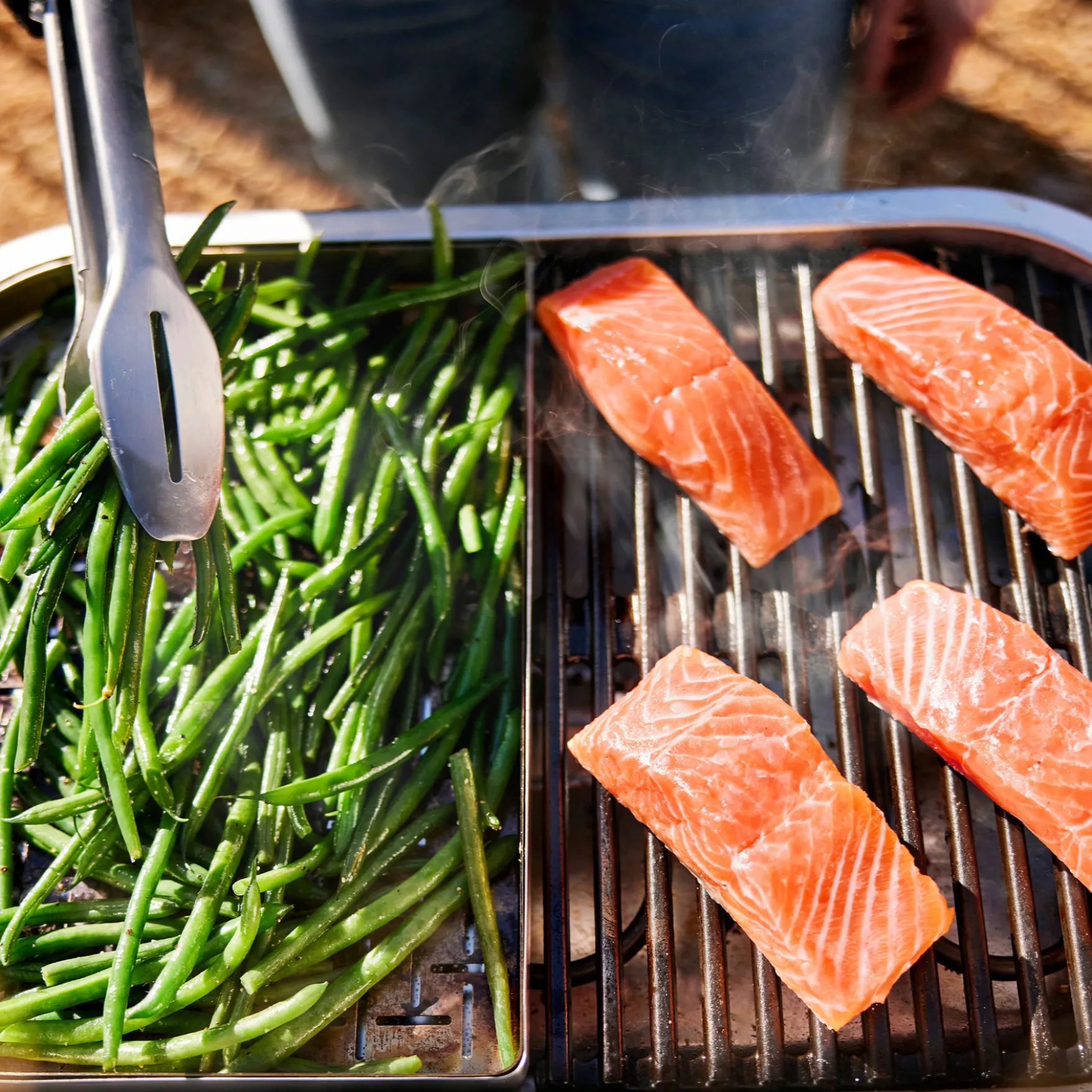 Lumin® Compact Outdoor-Elektrogrill mit Stand