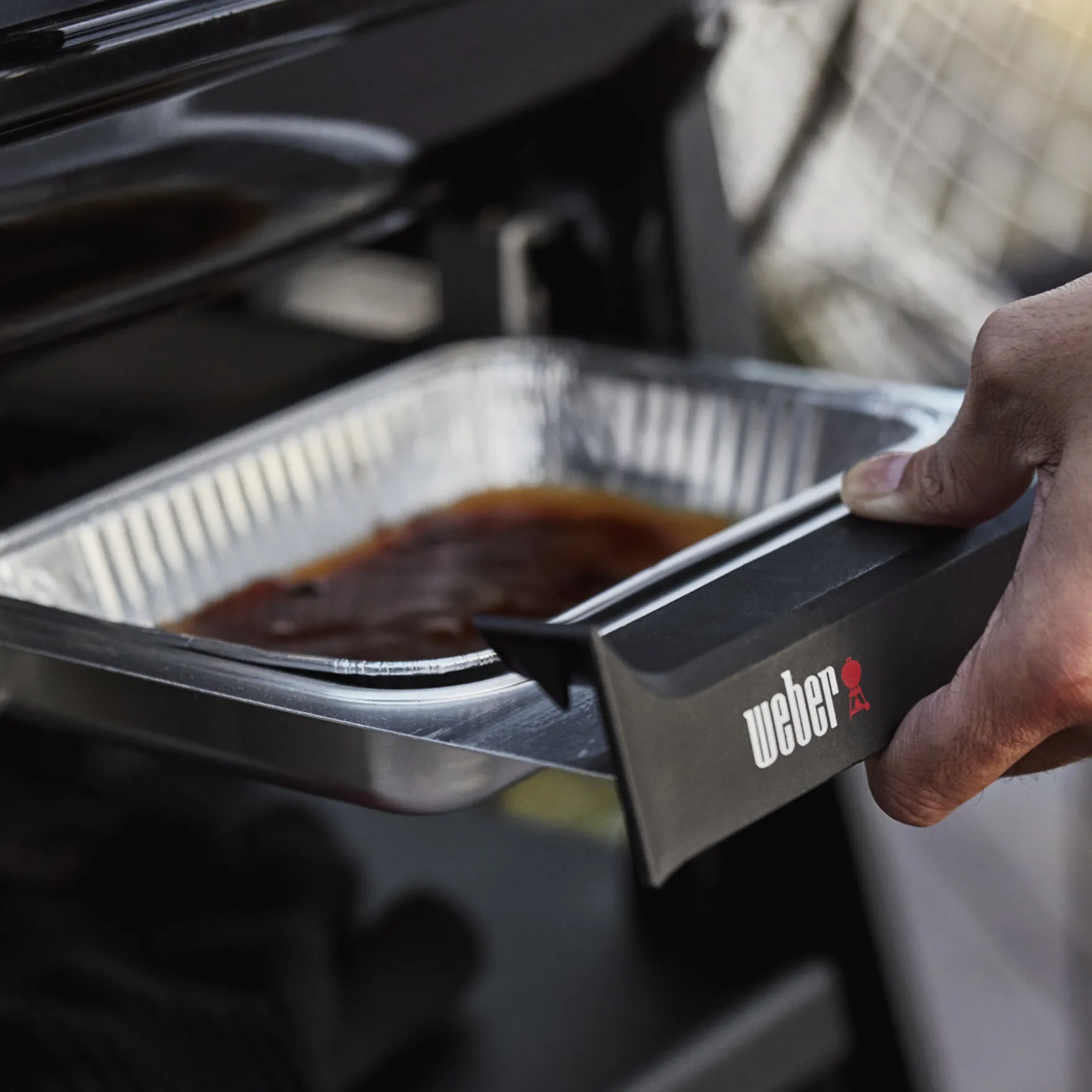 Lumin® Compact Outdoor-Elektrogrill mit Stand